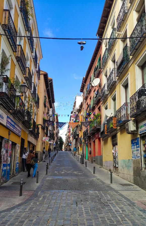 All You Need In The Historic Center Madrid Luaran gambar