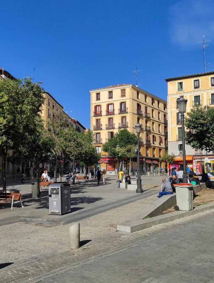 All You Need In The Historic Center Madrid Luaran gambar