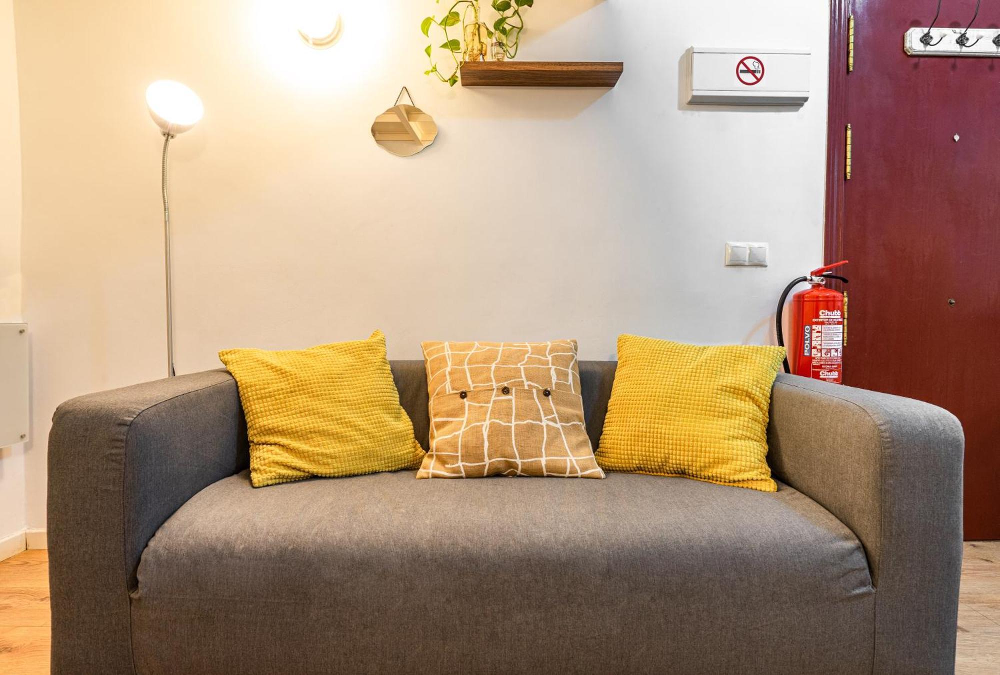 All You Need In The Historic Center Madrid Luaran gambar