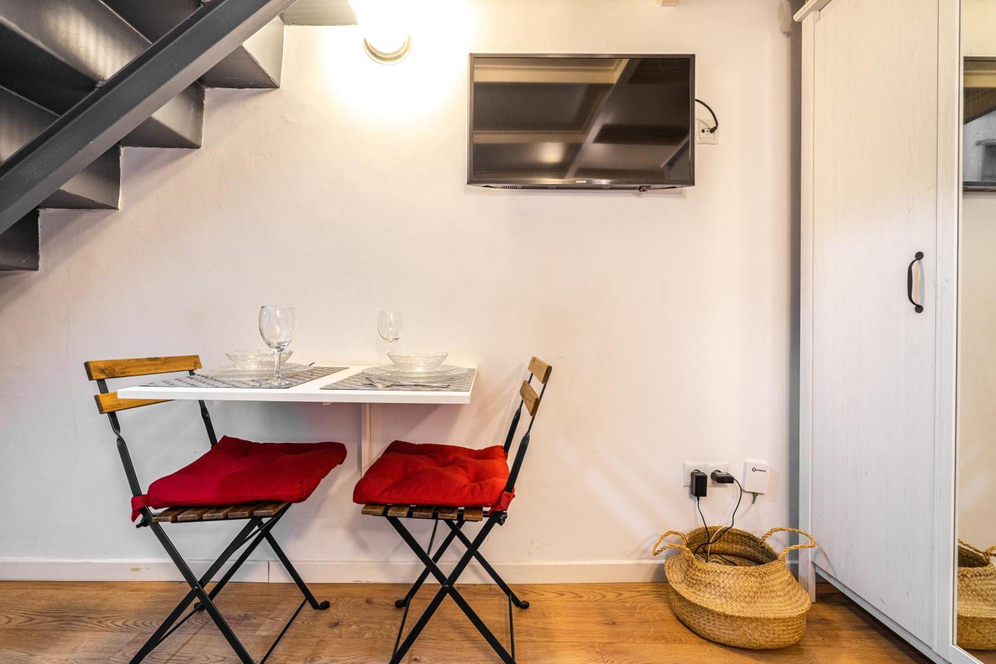 All You Need In The Historic Center Madrid Luaran gambar